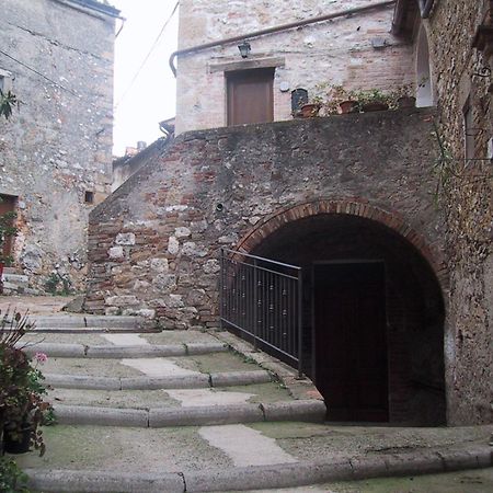Locanda La Pieve Semproniano Esterno foto